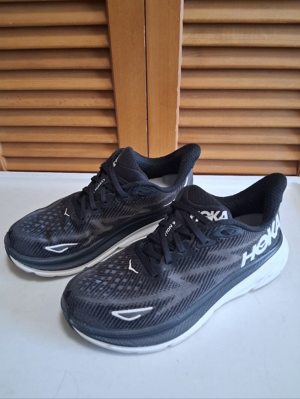 Hoka Clifton 9 Black White Women's Running Shoe * Size: 6.5B - Picture 2 of 8